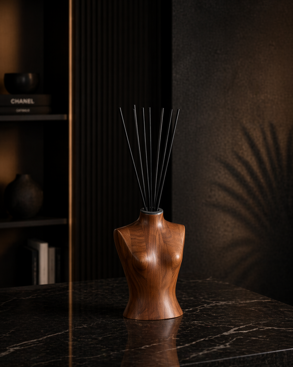 LOCHERBER MILANO – Mannequin Diffuser 200 ml “Klinto” + 500 ml Refill (Forhåndsbestilling)